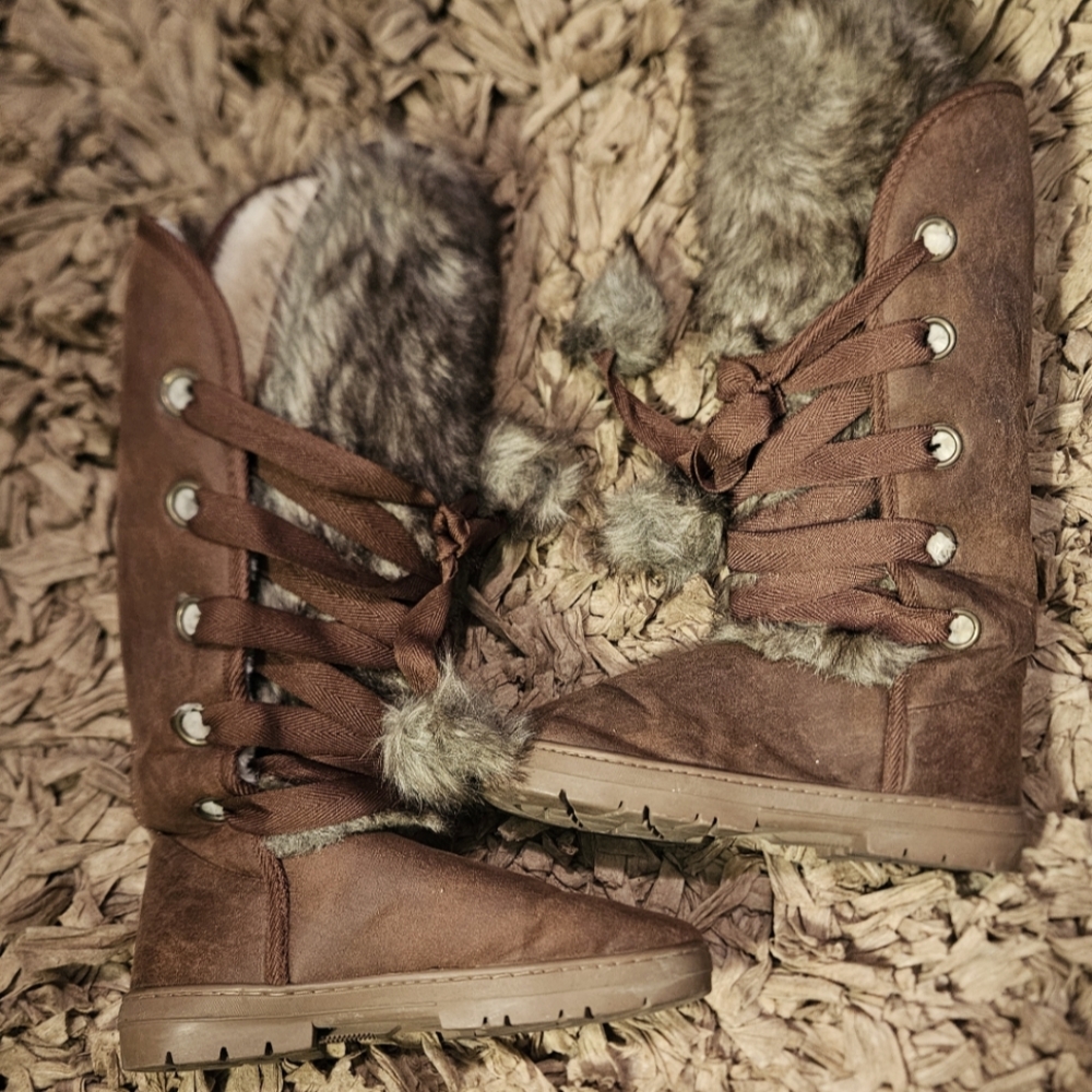 Brown furry UGG style boots w pom details sz 10